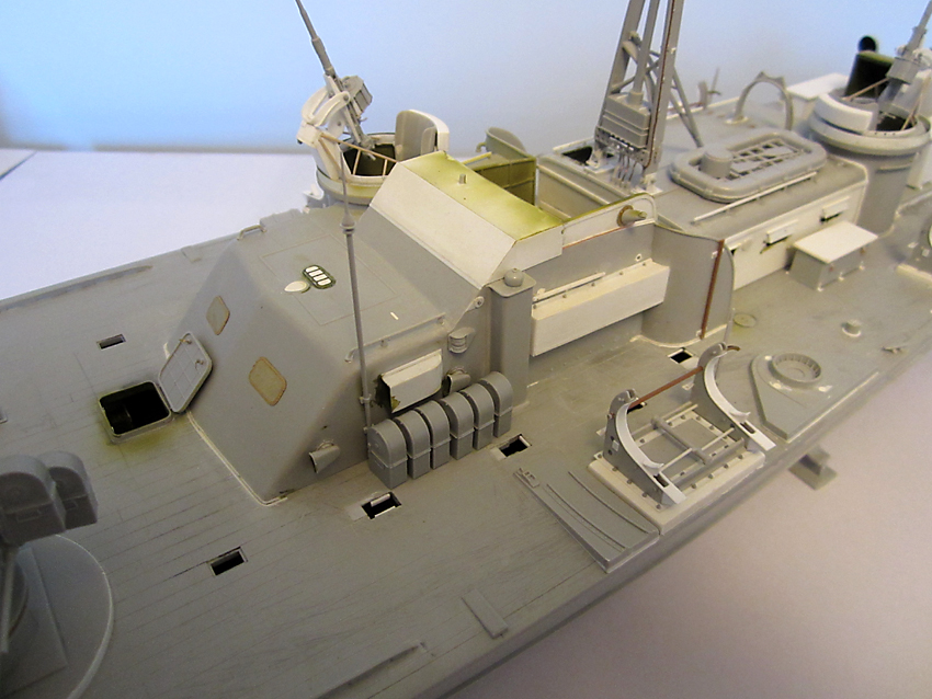 Stuart Hurley Italeri PT 195 Build